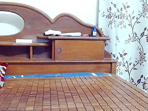 Ami 8x online show from October 6, 2025, 3:31 pm