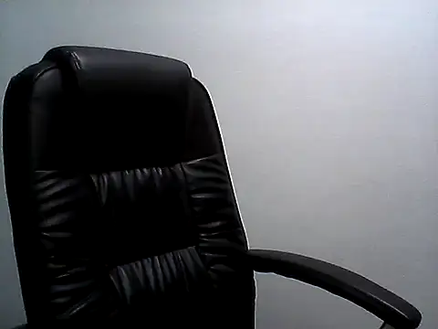 EllaLove2277 online show from May 13, 2026, 5:49 am
