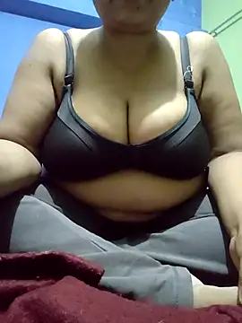 bitch-horny online show from October 18, 2025, 3:57 pm