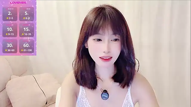 yuanbao a online show from February 12, 2026, 12:00 pm