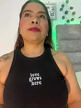 roselyn caprice online show from June 4, 2026, 8:26 pm