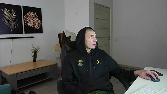 Ryan Dozer online show from March 7, 2026, 7:27 am