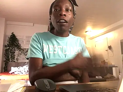 Snapshot of littyleesh1 chatting on September 24, 2025, 1:36 pm littyleesh1 online show from September 24, 2025, 1:36 pm