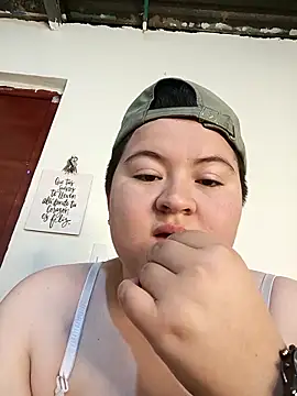 Snapshot of Noha_Whiitee chatting on November 28, 2025, 2:47 am Noha Whiitee online show from November 28, 2025, 2:47 am