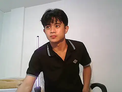 Snapshot of NautyBoyBrazeen_143 chatting on February 8, 2026, 11:19 pm NautyBoyBrazeen 143 online show from February 8, 2026, 11:19 pm