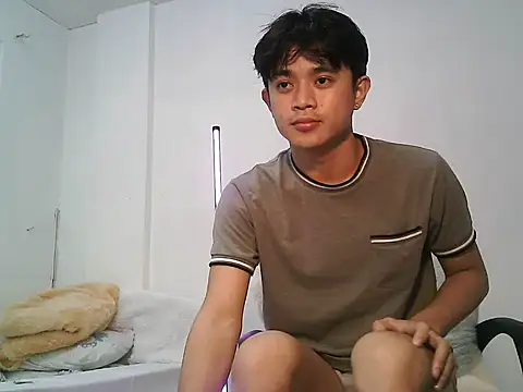 Snapshot of NautyBoyBrazeen_143 chatting on February 14, 2026, 11:34 pm NautyBoyBrazeen 143 online show from February 14, 2026, 11:34 pm