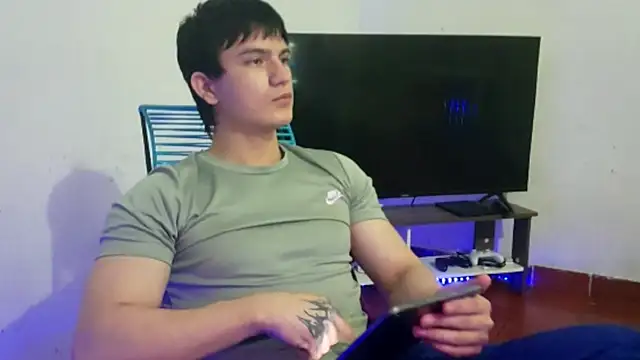 ErickWalton online show from October 22, 2025, 5:08 am