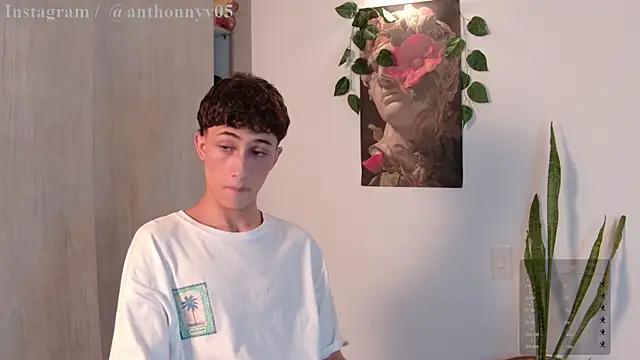 Snapshot of anthonny_05 chatting on September 23, 2025, 12:46 am anthonny 05 online show from September 23, 2025, 12:46 am