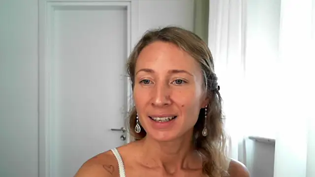 Paevoa online show from November 27, 2025, 10:06 am