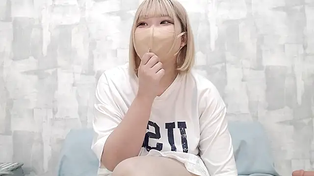 ShionLove online show from October 11, 2025, 10:36 am