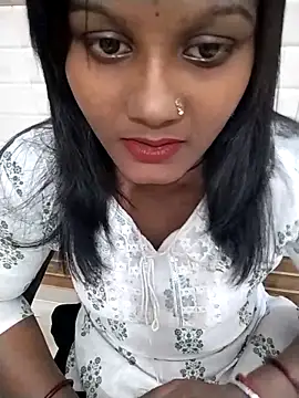 Rashmi Pathak online show from November 11, 2025, 11:10 am