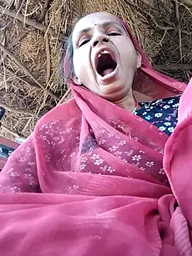 Snapshot of KIRTI12_HOT chatting on October 14, 2025, 6:58 am KIRTI12 HOT online show from October 14, 2025, 6:58 am