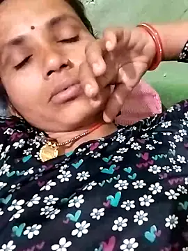 Snapshot of KIRTI12_HOT chatting on October 31, 2025, 5:03 pm KIRTI12 HOT online show from October 31, 2025, 5:03 pm