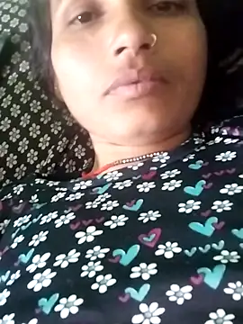 Snapshot of KIRTI12_HOT chatting on December 4, 2025, 5:32 pm KIRTI12 HOT online show from December 4, 2025, 5:32 pm