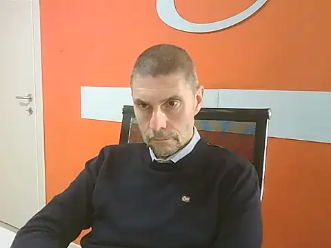 max79ve31 online show from December 5, 2025, 12:58 pm