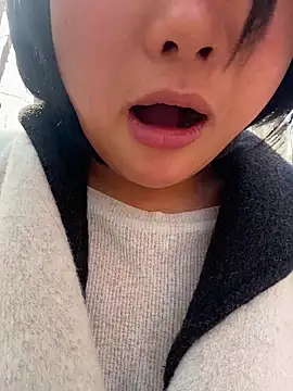 Fengbaby-555 online show from March 8, 2026, 7:12 am