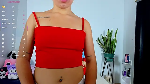 naughtypixie online show from November 26, 2025, 5:41 am