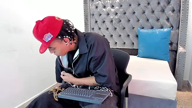 MARSHALL SPENCER online show from November 18, 2025, 1:15 pm