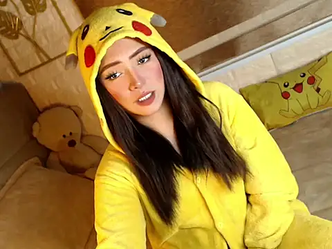 yourdevilsweettsx online show from December 14, 2025, 5:46 am