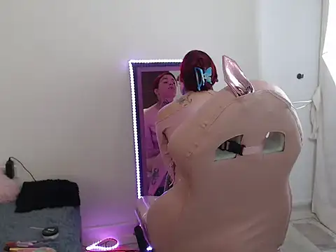 Maddy Vicius19 online show from September 21, 2025, 8:21 pm