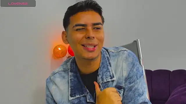 Matthewlodge online show from November 29, 2025, 1:25 pm