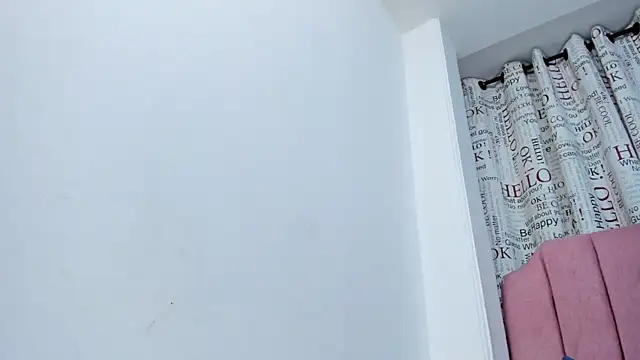 Sofia summers online show from November 20, 2025, 4:56 am