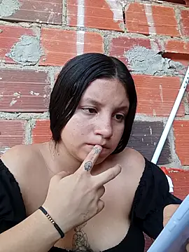 Shell Latina online show from September 19, 2025, 3:45 pm