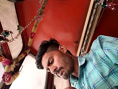 hotbabaji12 online show from April 10, 2026, 7:35 am