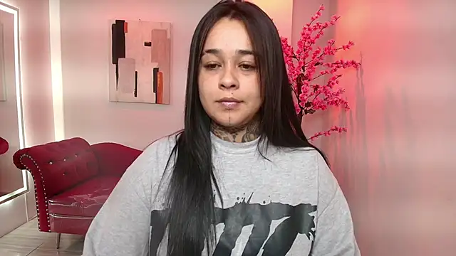 Black roseee online show from November 13, 2025, 3:38 am