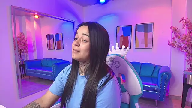 Black roseee online show from April 19, 2026, 3:39 am