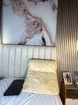 Dakota Evanns online show from March 9, 2026, 9:41 pm