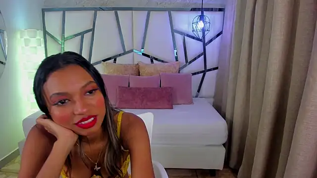 Susanna Cute online show from December 22, 2025, 12:35 pm