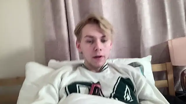 scottishtwink01 online show from October 2, 2025, 11:23 pm
