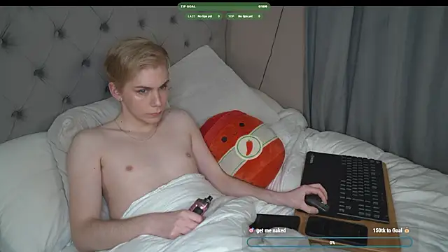 scottishtwink01 online show from March 9, 2026, 9:30 pm