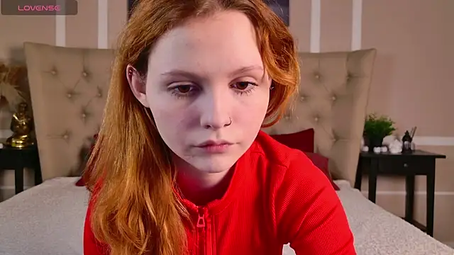 AlisHanson online show from December 5, 2025, 4:03 pm