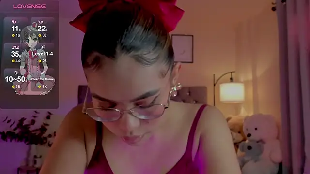 OxanaFedorova1- online show from April 17, 2026, 8:12 pm