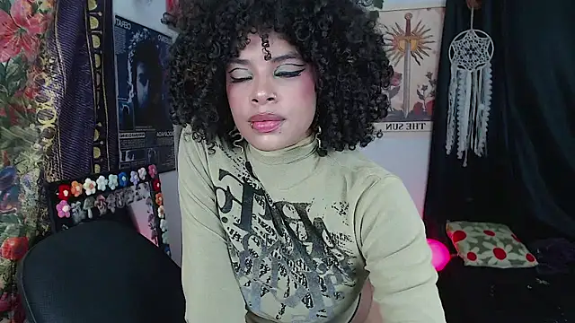 Raven luv online show from October 2, 2025, 10:17 pm