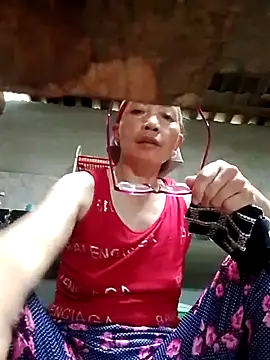 -Xuka-200 online show from September 28, 2025, 6:30 am