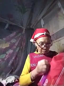 -Xuka-200 online show from December 22, 2025, 1:19 pm