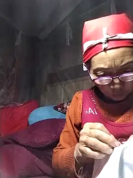 -Xuka-200 online show from February 15, 2026, 9:33 pm