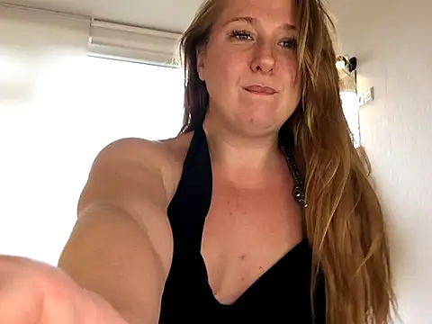 MazySunny online show from October 12, 2025, 3:00 pm