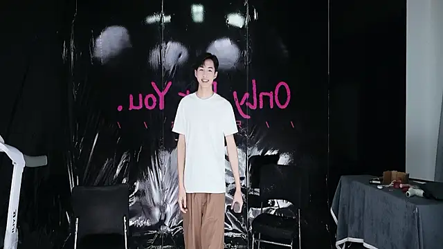 JL-sweetbaby1 online show from April 9, 2026, 11:26 am