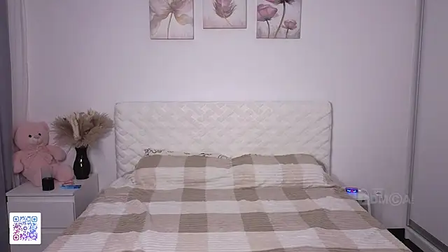 Snapshot of Dangerouss_Lady chatting on September 25, 2025, 4:05 am Dangerouss Lady online show from September 25, 2025, 4:05 am