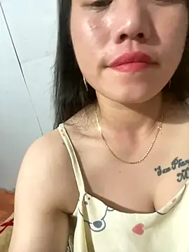 chipp-bong online show from September 14, 2025, 2:27 pm