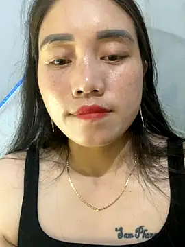 chipp-bong online show from September 19, 2025, 12:17 pm