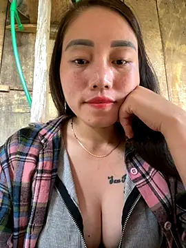 chipp-bong online show from October 19, 2025, 12:33 am