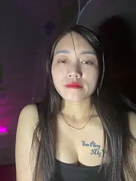 chipp-bong online show from November 10, 2025, 1:26 am