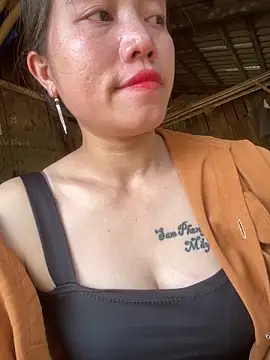 chipp-bong online show from April 17, 2026, 2:14 am