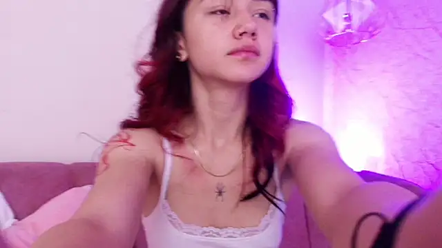 april bennett online show from October 21, 2025, 12:17 pm