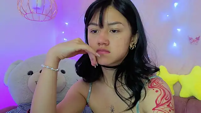 april bennett online show from February 4, 2026, 12:33 pm